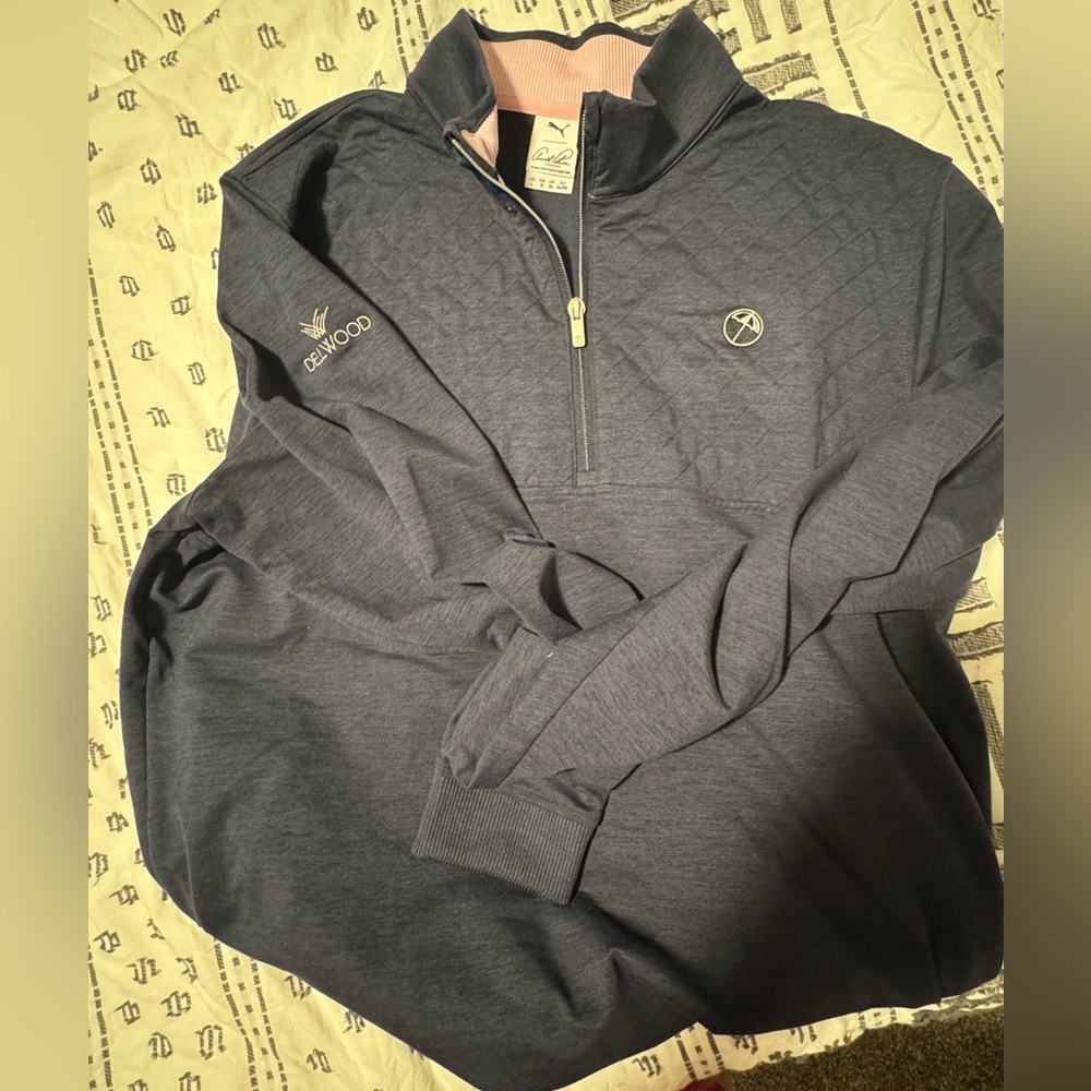 Puma Signature Label 1/4 sweater- Size L